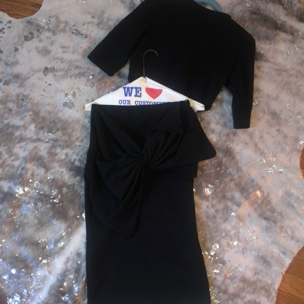 Two piece skirt set.